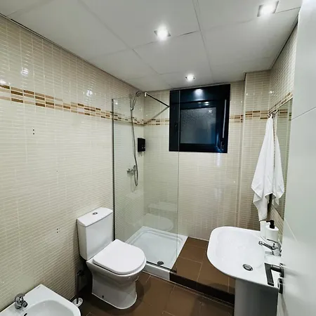 Luxury On The & Infinity Pool, Marbella Apartment *